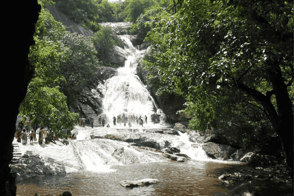 Kaviyaruvi Waterfalls (Monkey Falls)