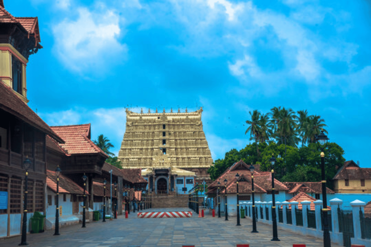 Sree Padmanabhaswamy Temple: History, Timing & Location