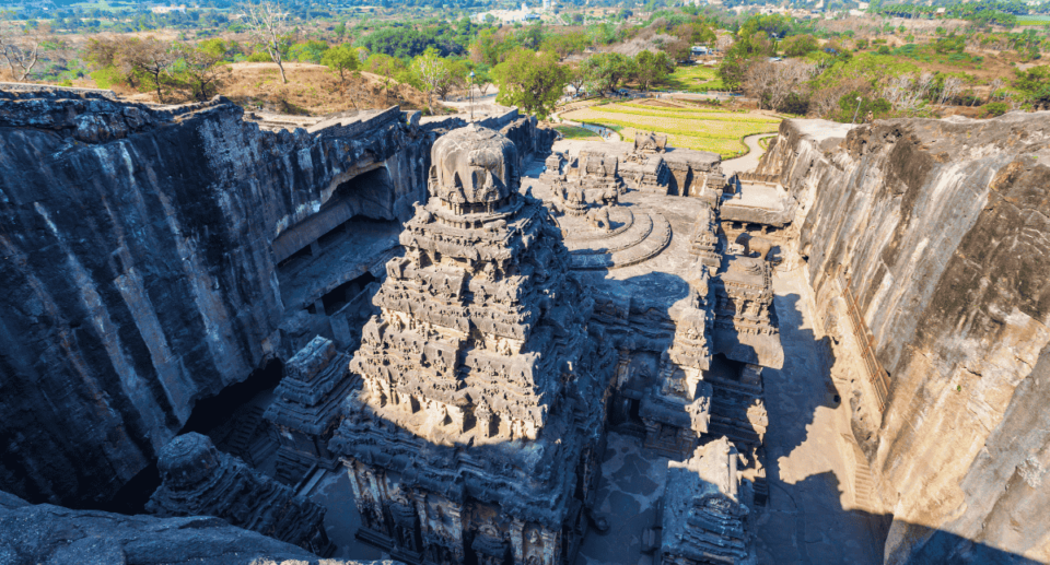 Kailasa Temple, Ellora: History, Architecture, Timing & Ticket