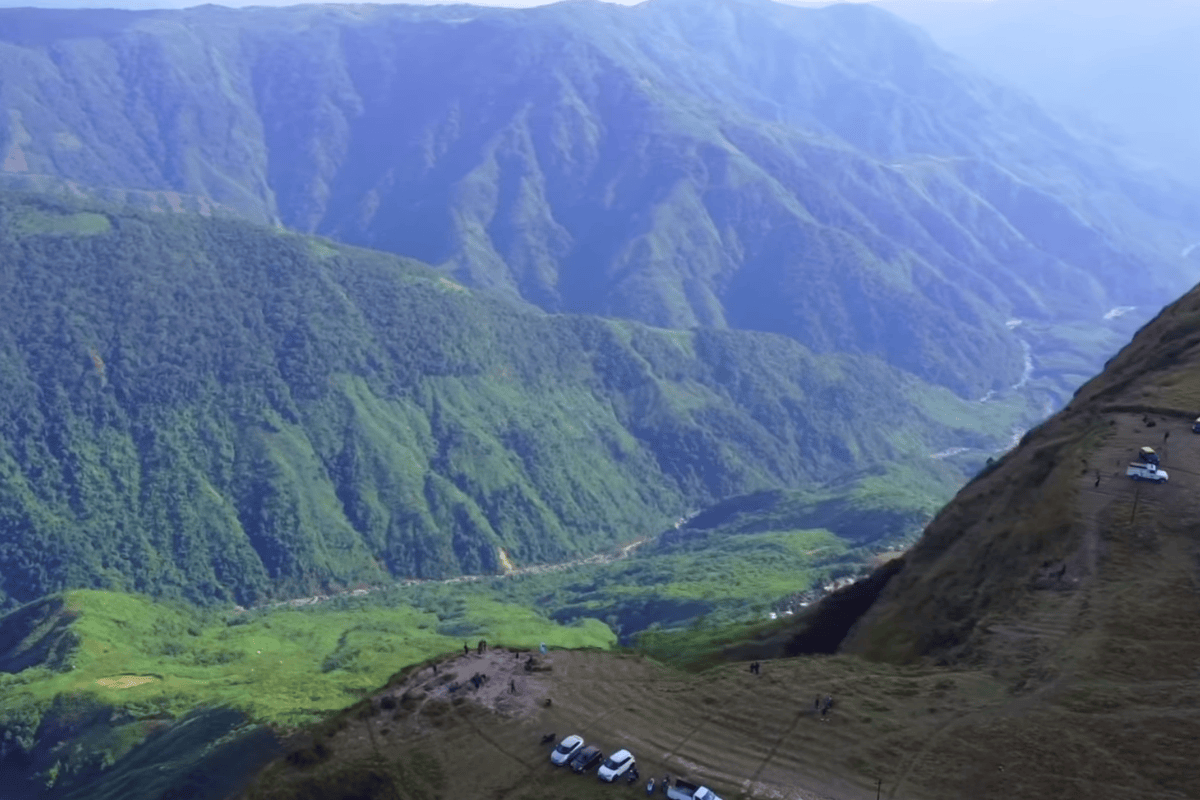 Laitlum Canyon – The Secret Beauty of Meghalaya Hills