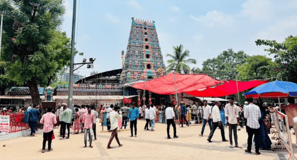 Shri Peddamma Talli Devalayam Font View